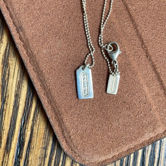 Vintage Coach sterling luggage tag necklace - Picture 7 of 8